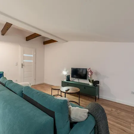 Old Town Stylish Apartament *